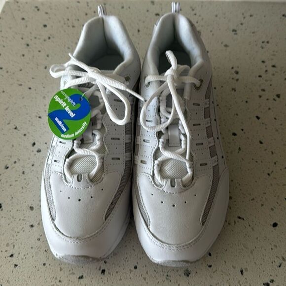 Easy Spirit Women’s White/Gray Classic Sneakers  Walk-Run Lace Up Shoes Size 7.5 - Picture 2 of 11